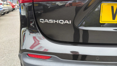 Nissan Qashqai 1.3 DiG-T Acenta Premium 5dr Petrol Hatchback